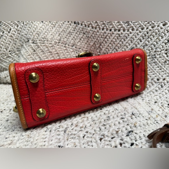 Vintage Dooney and Bourke Medium Essex Crossbody in Red - Picture 7 of 9